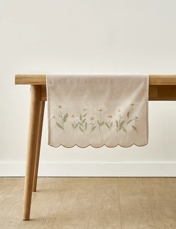 Daisy Scallop Kenar Runner Bej (50x150 cm)