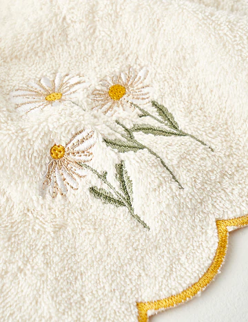 Daisy Scallop Kenar Y&uuml;z Havlusu Bej (50x90 cm)